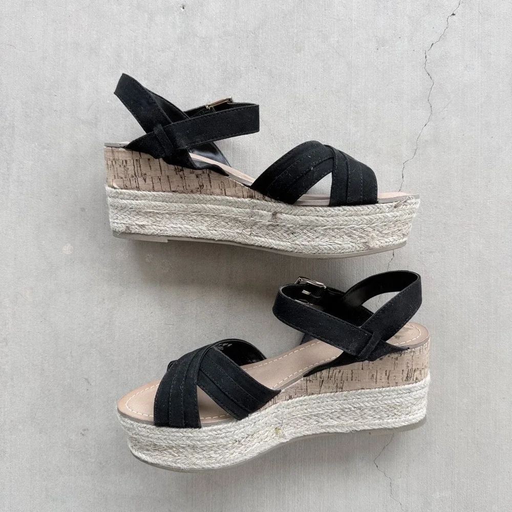 Fergalicious Pounce Black Espadrille Platform Wedge Sandals Womens Size 9M